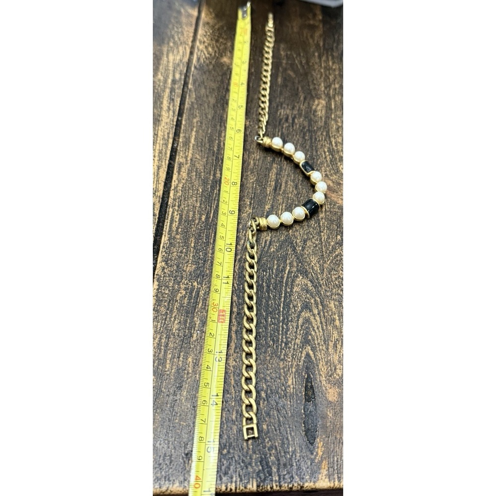 Vtg 80s MONET Black Gold Tone Faux Pearl Collar Necklace Crescent Center Classy - Picture 5 of 5